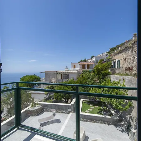 Cristal Villa *